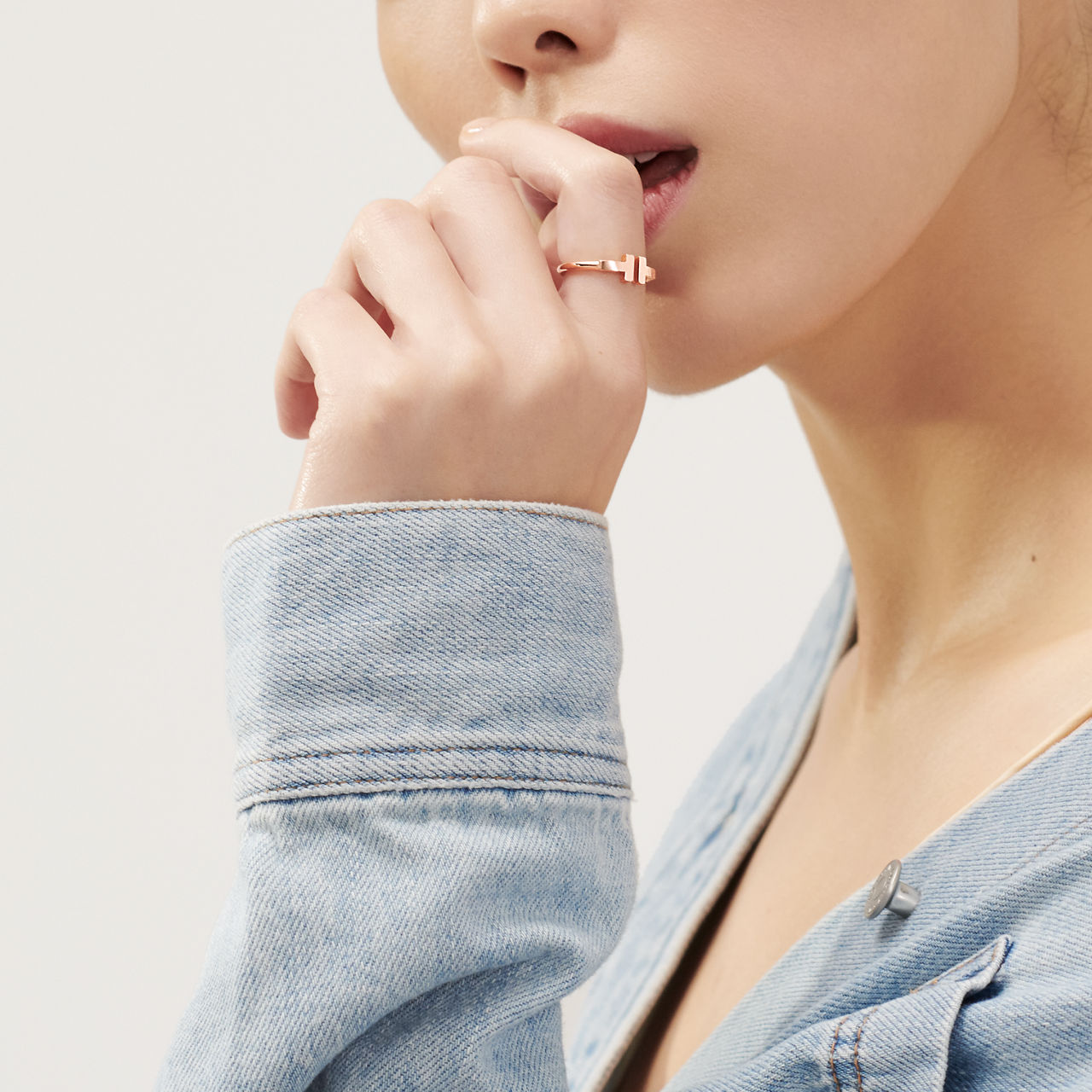 Collezione Tiffany T:Anello Wire in oro rosa numero immagine 2