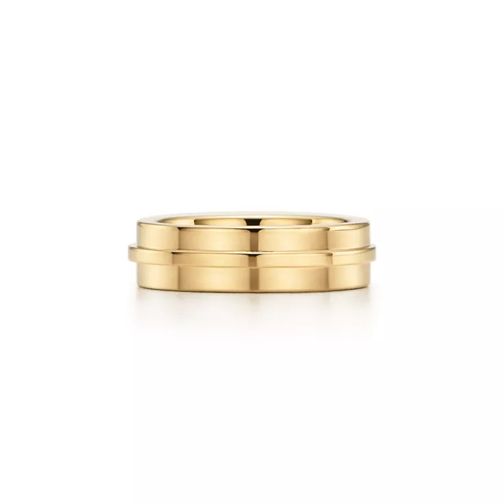 Tiffany T:Wide Ring in Yellow Gold, 4