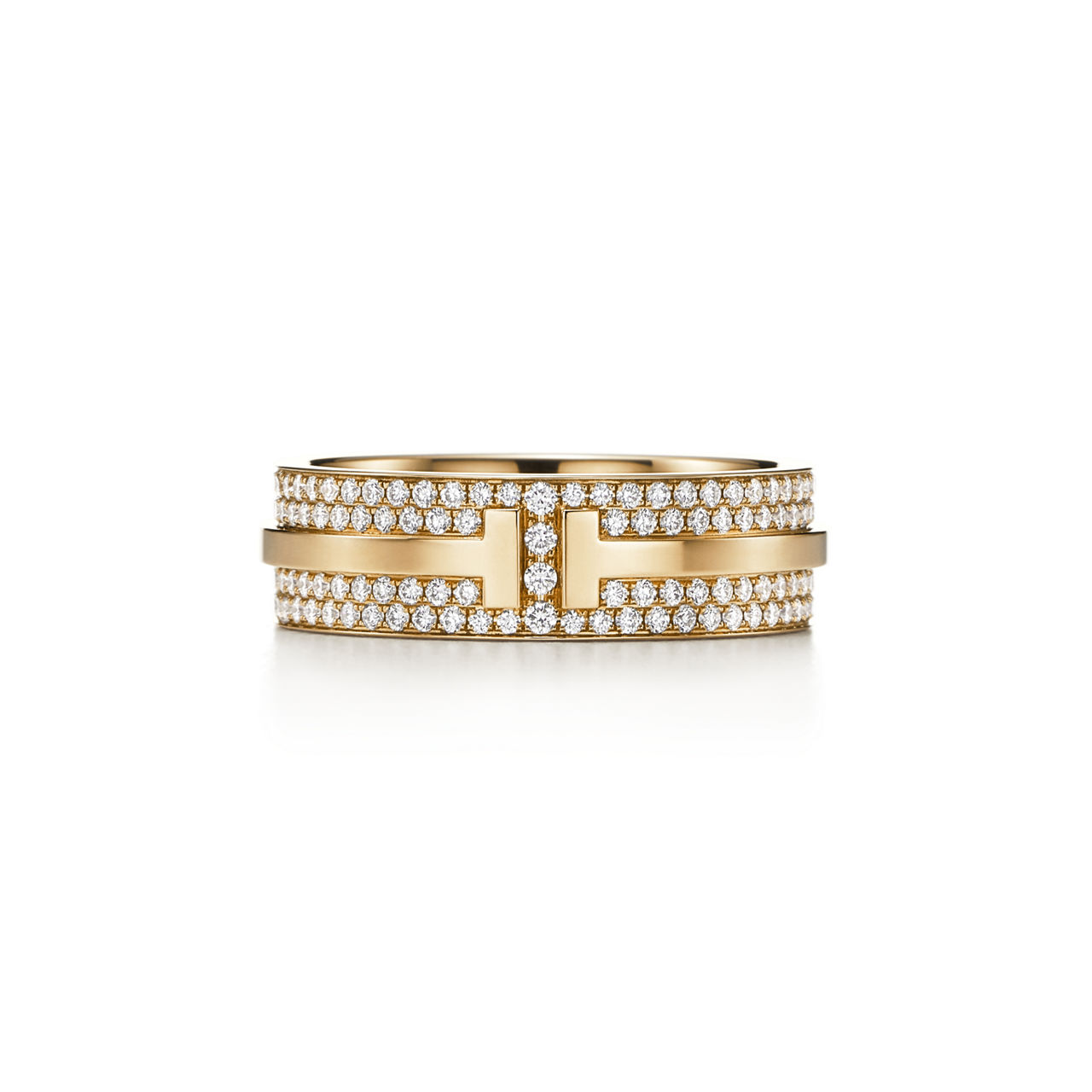 Anillo ancho de pavé de diamantes de oro amarillo