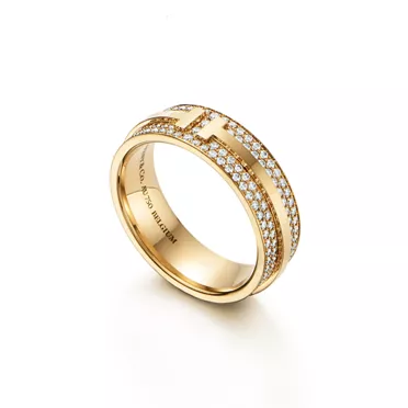 Tiffany T:Wide Pav&eacute; Diamond Ring in Yellow Gold, 3