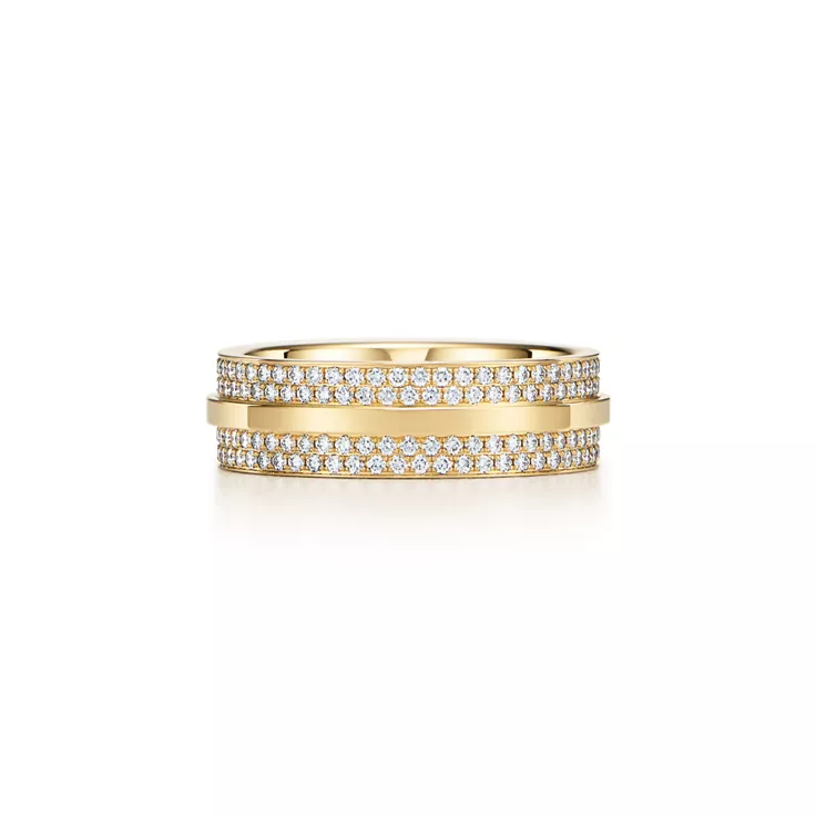 Tiffany T:Wide Pavé Diamond Ring in Yellow Gold, 4