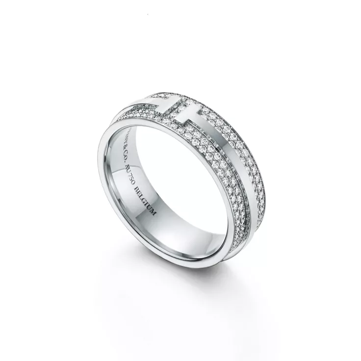 Tiffany T:Anillo ancho de pavé de diamantes de oro blanco de 18 quilates, 4