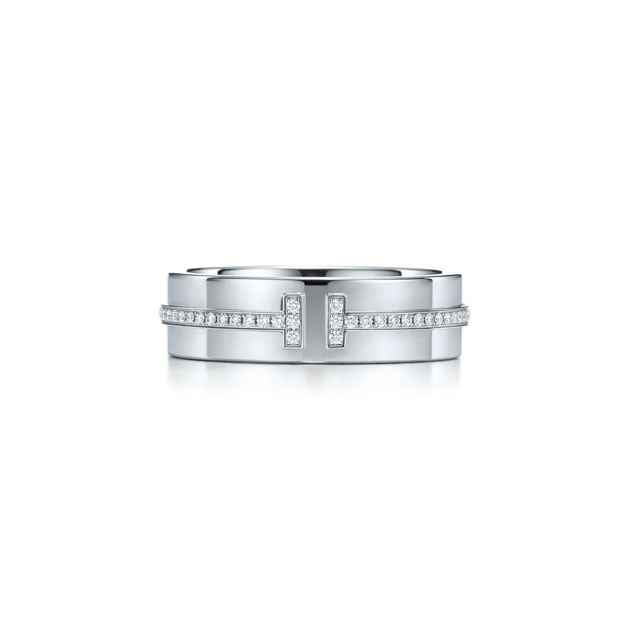 Anillo de diamantes ancho de oro blanco