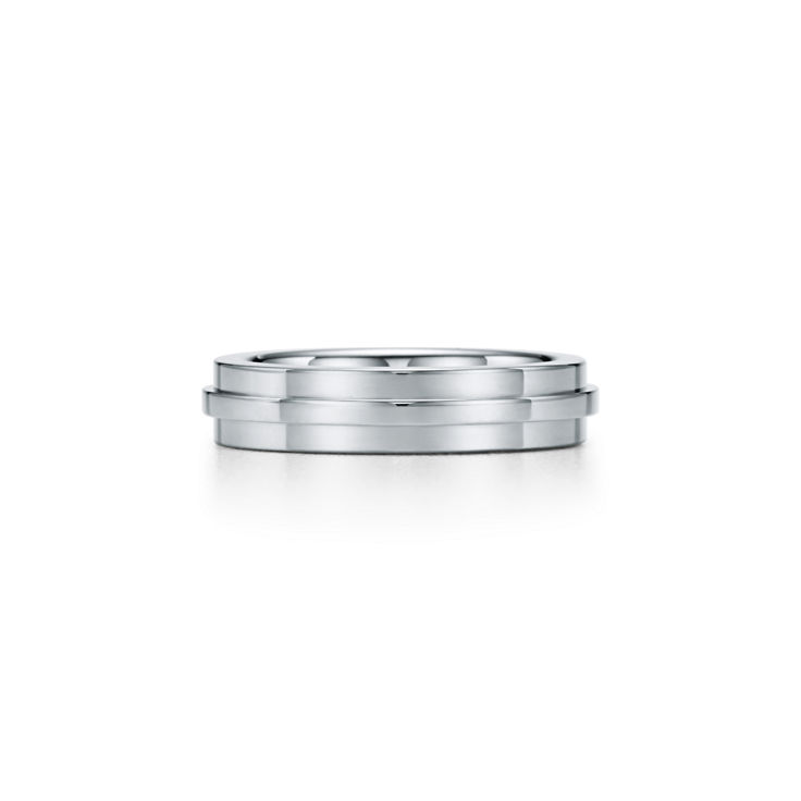 Tiffany T:Narrow Ring in White Gold image number 4