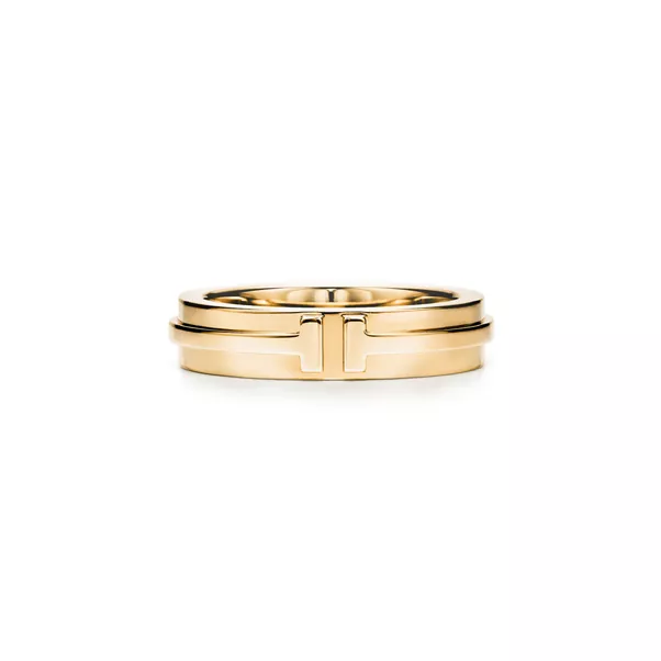 Anillo estrecho de oro amarillo