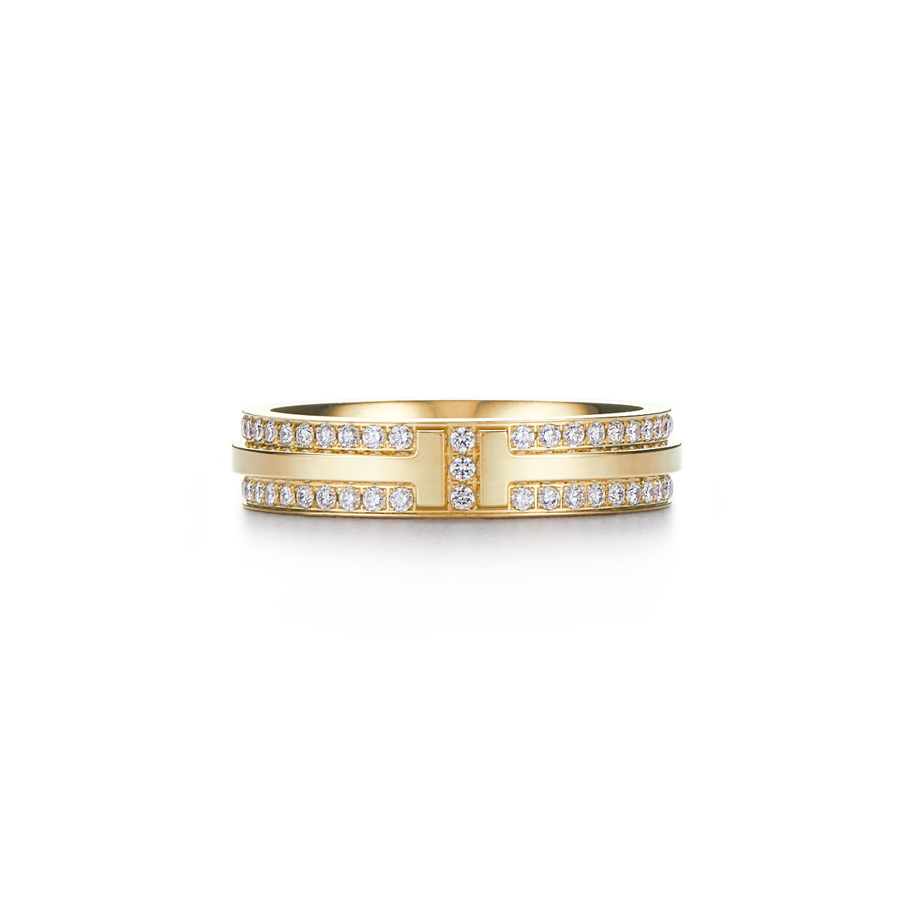 Anillo estrecho de pavé de diamantes de oro amarillo