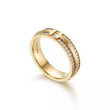 Tiffany T:Narrow Pav&eacute; Diamond Ring in Yellow Gold, 3