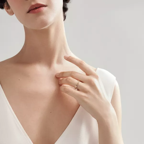 Schmaler Pavé-Diamantring in Roségold