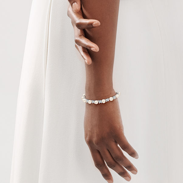 Tiffany Victoria®:Tennis Bracelet in Platinum with Diamonds and Pearls