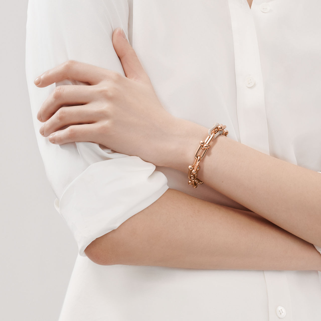 Pulsera de eslabones grandes de oro rosa con diamantes
