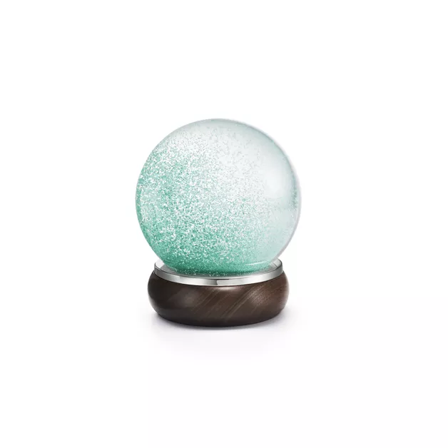 Snow Globe image number 0