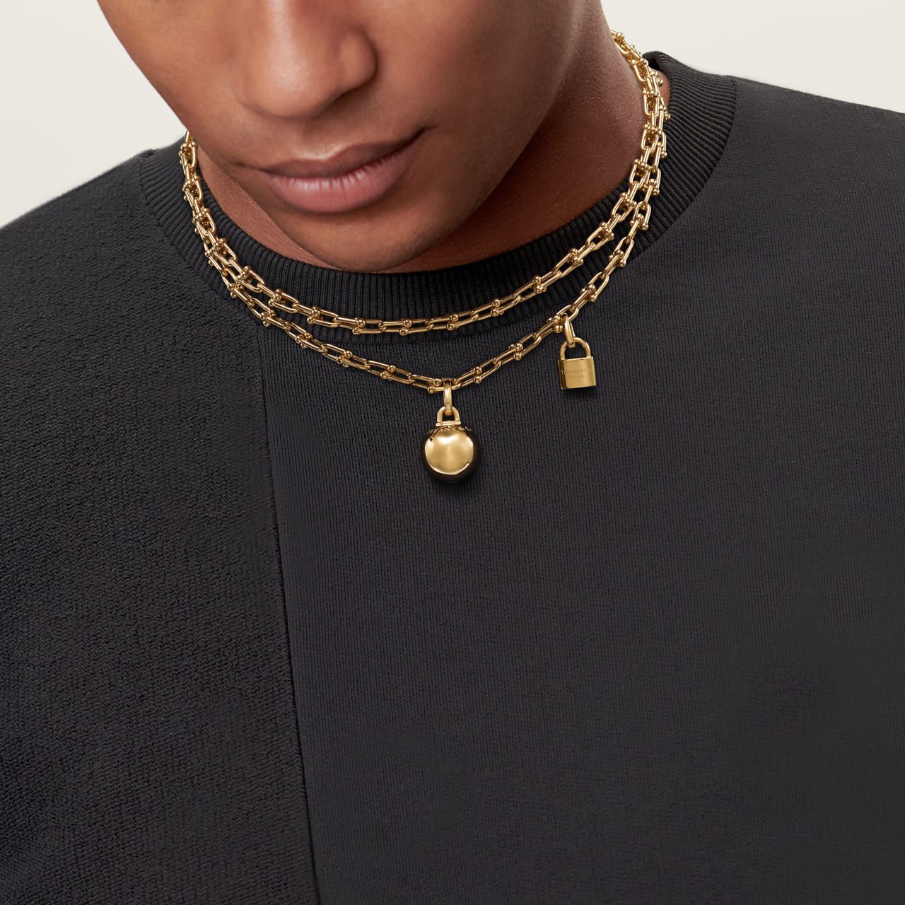 Collar de varias vueltas con eslabones pequeños de oro amarillo