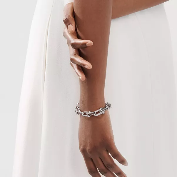 Large Link Bracelet in White Gold with Diamonds