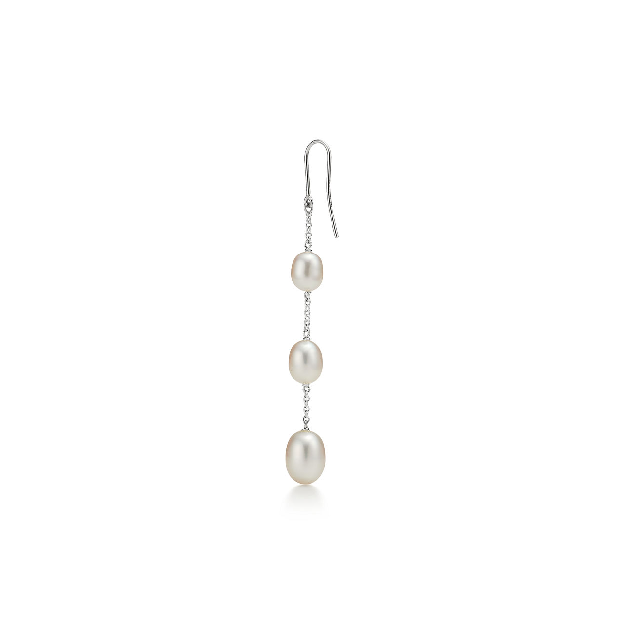 Elsa Peretti®:Pearls by the Yard™ Chain Earrings  image number 3