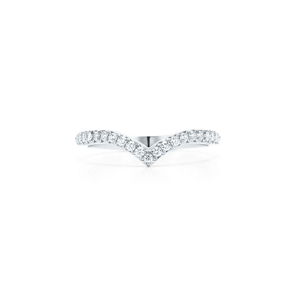 Tiffany Soleste: V ring in platinum with diamonds