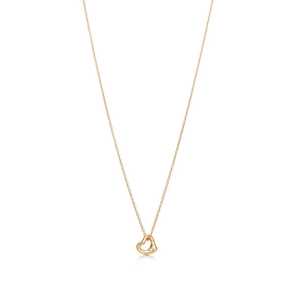 Elsa Peretti®:Open Heart Pendant in Yellow Gold, 7 mm