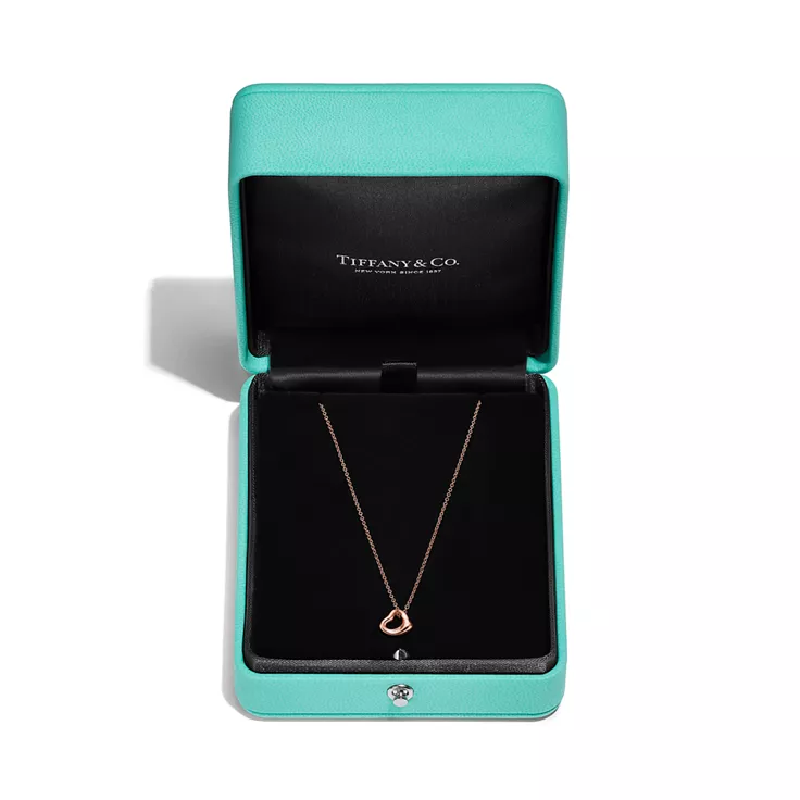 Elsa Peretti&reg;:Colgante Open Heart en oro rosa, 7 mm, 4
