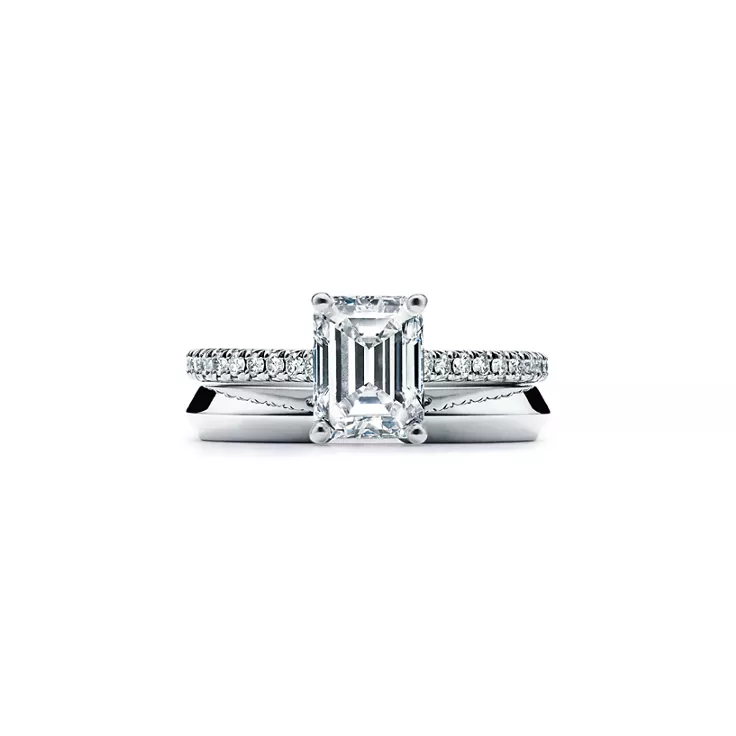 Tiffany Novo&reg;:Emerald-cut Engagement Ring with a Pav&eacute; Diamond Platinum Band, 5