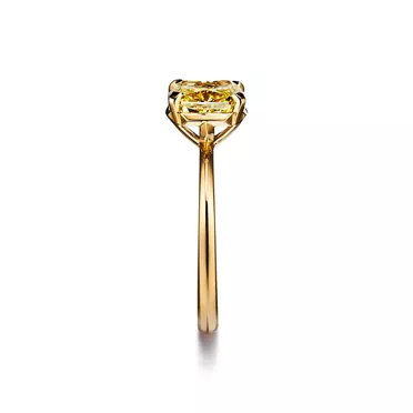 Tiffany True®:Engagement Ring with a Cushion-cut Yellow Diamond in 18k Yellow Gold, 3