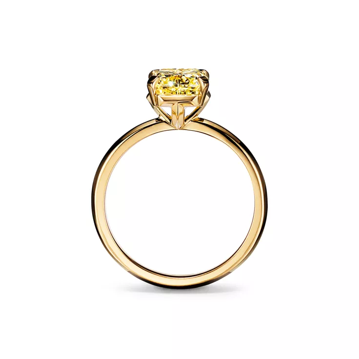 Tiffany True®:Engagement Ring with a Cushion-cut Yellow Diamond in 18k Yellow Gold, 4