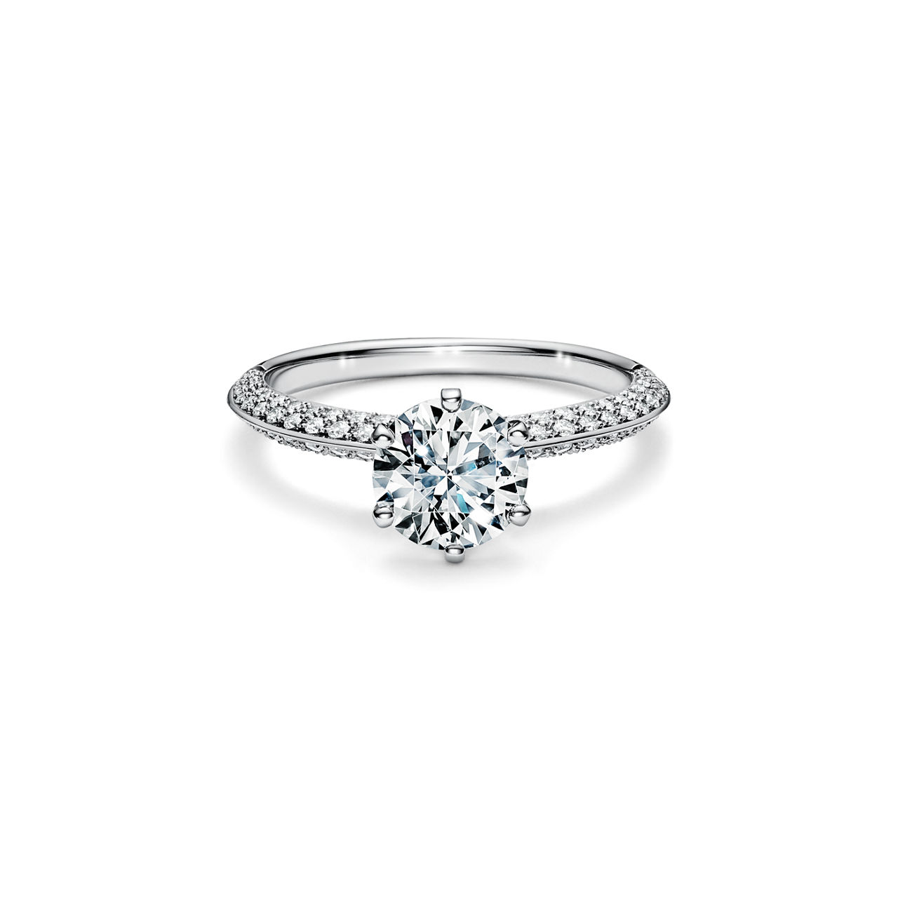 Der Tiffany® Setting: Verlobungsring mit einem Pavé-Diamantring in Platin | Tiffany & Co. Deutschland