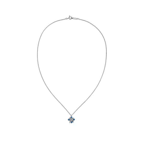 Pendant in Platinum with Sapphires