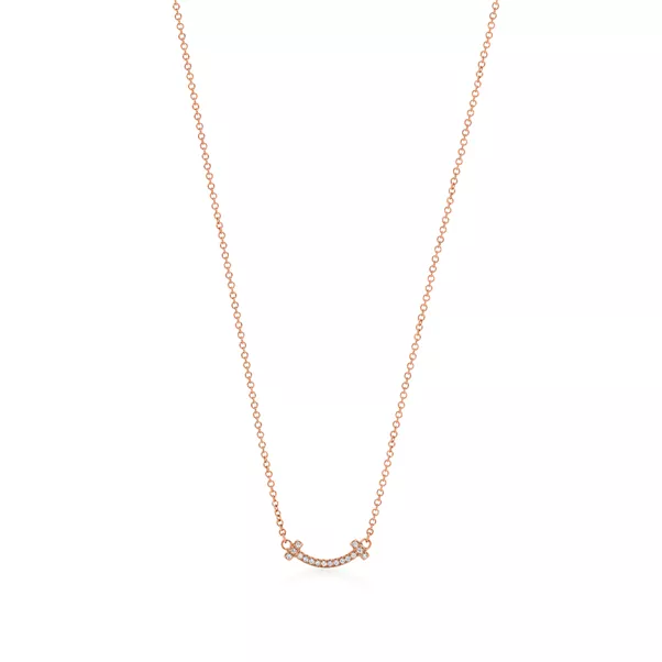 Smile Pendant in Rose Gold with Diamonds