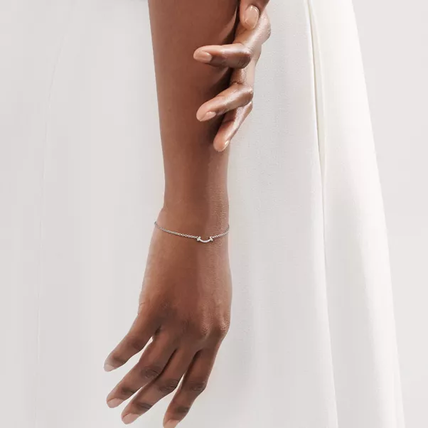 Smile Bracelet in White Gold with Diamonds