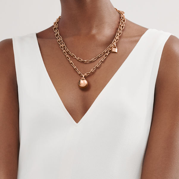 Tiffany HardWear:Small Wrap Necklace in Rose Gold