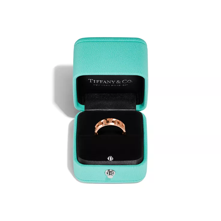 Tiffany T:True Wide Ring in Rose Gold, 5