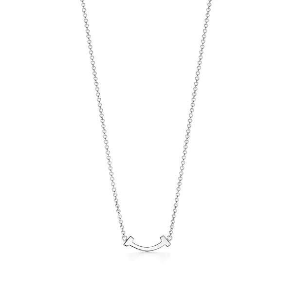 Smile Pendant in White Gold, Mini