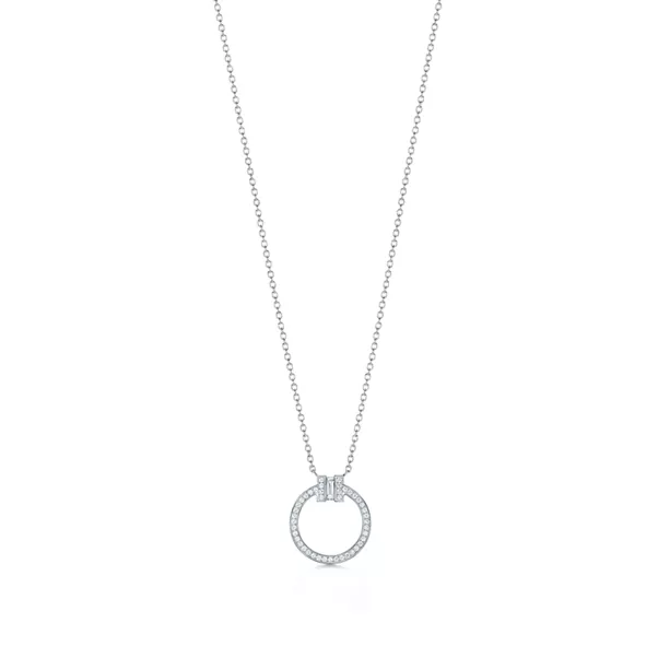 Diamond Pendant in White Gold with a Baguette Diamond