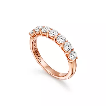 Tiffany Forever:Band Ring in Rose Gold with a Half-circle of Diamonds, 3.5 mm, 2