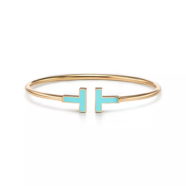 Turquoise Wire Bracelet in Yellow Gold