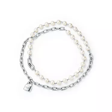 Tiffany HardWear:Pearl Lock Necklace in Silver, 9-10 mm, 2