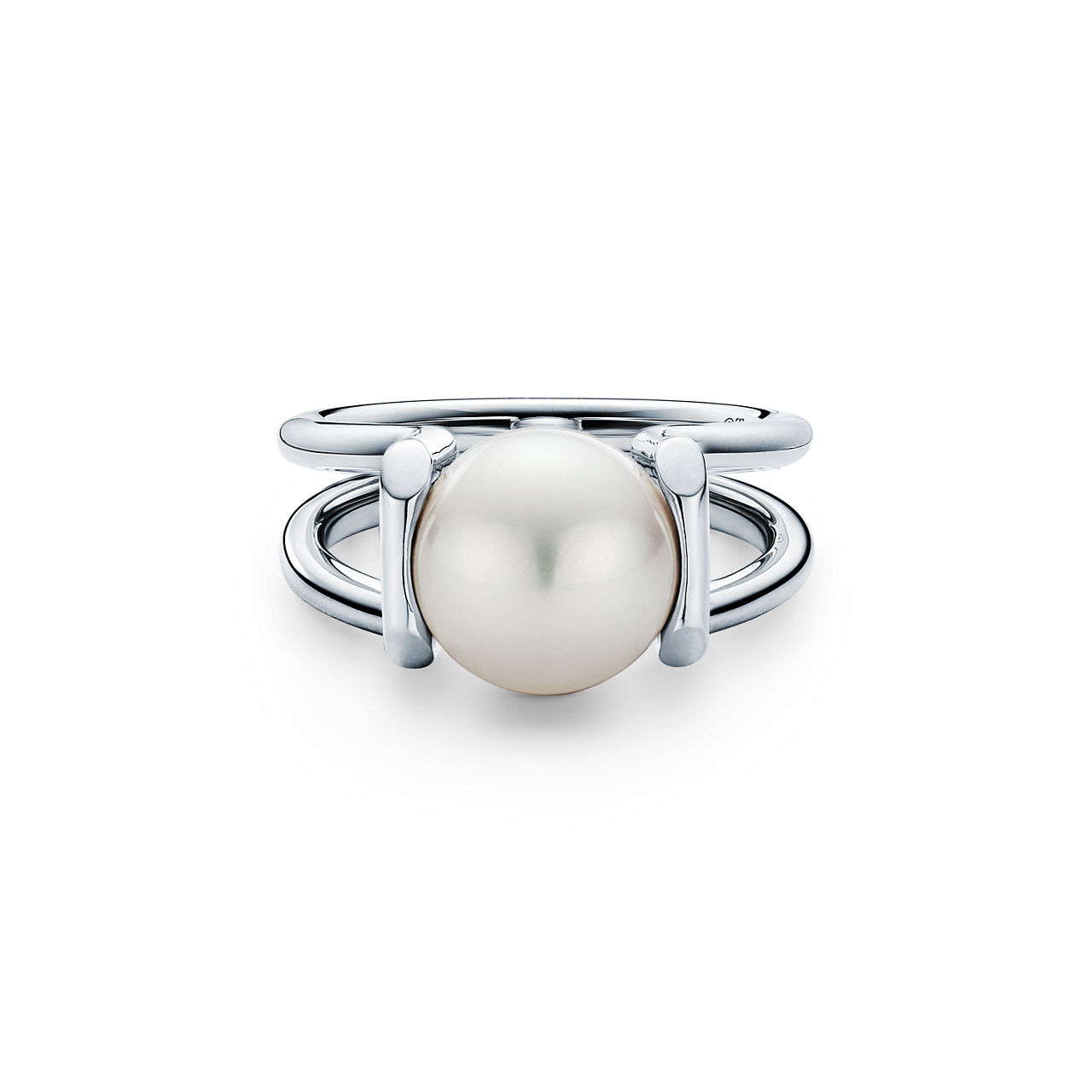 Freshwater Pearl Ring in Sterling Silver 