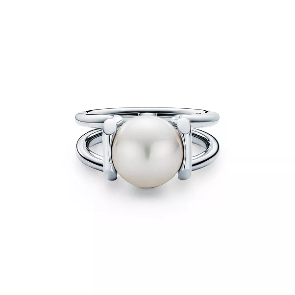 Freshwater Pearl Ring in Sterling Silver in Sterling Silver