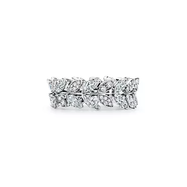 Tiffany Victoria®:Diamond Vine Band Ring in Platinum, 3