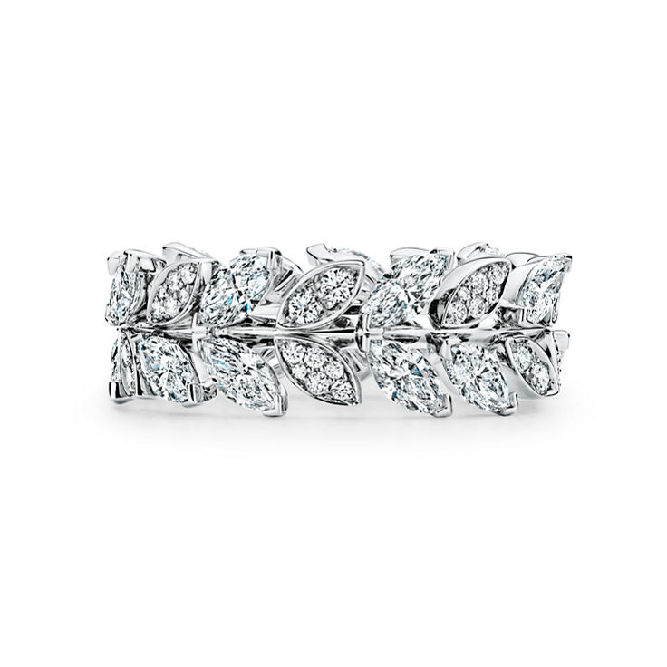 Tiffany Victoria®:Diamond Vine Band Ring in Platinum image number 4