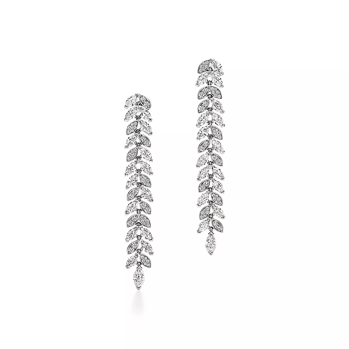 Tiffany Victoria Earrings 플래티늄 라운드 브릴리언트 다이아몬드 One Scale