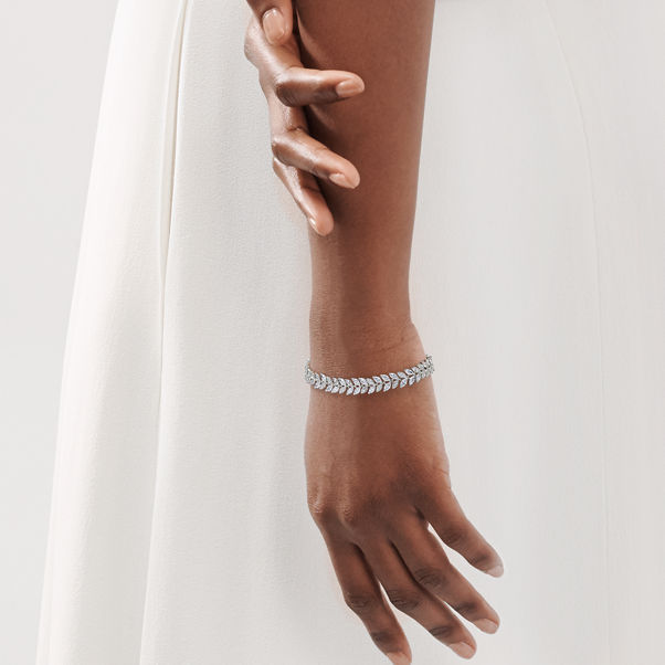 Tiffany Victoria®:Diamond Vine Bracelet in Platinum 