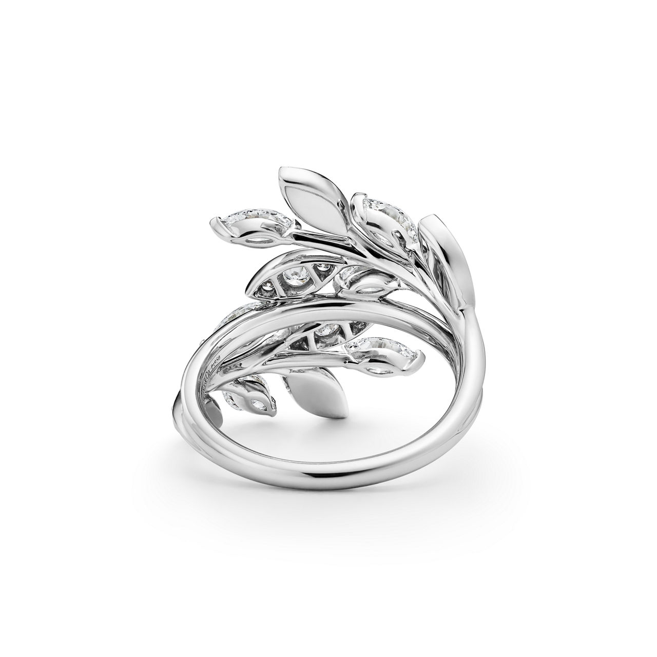 Tiffany Victoria®:Diamond Vine Bypass Ring in Platinum image number 3