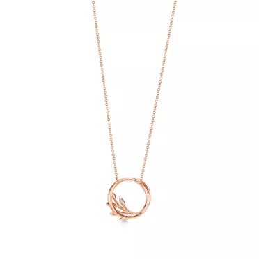 Tiffany Victoria®:Diamond Vine Circle Pendant in 18k Rose Gold, 2