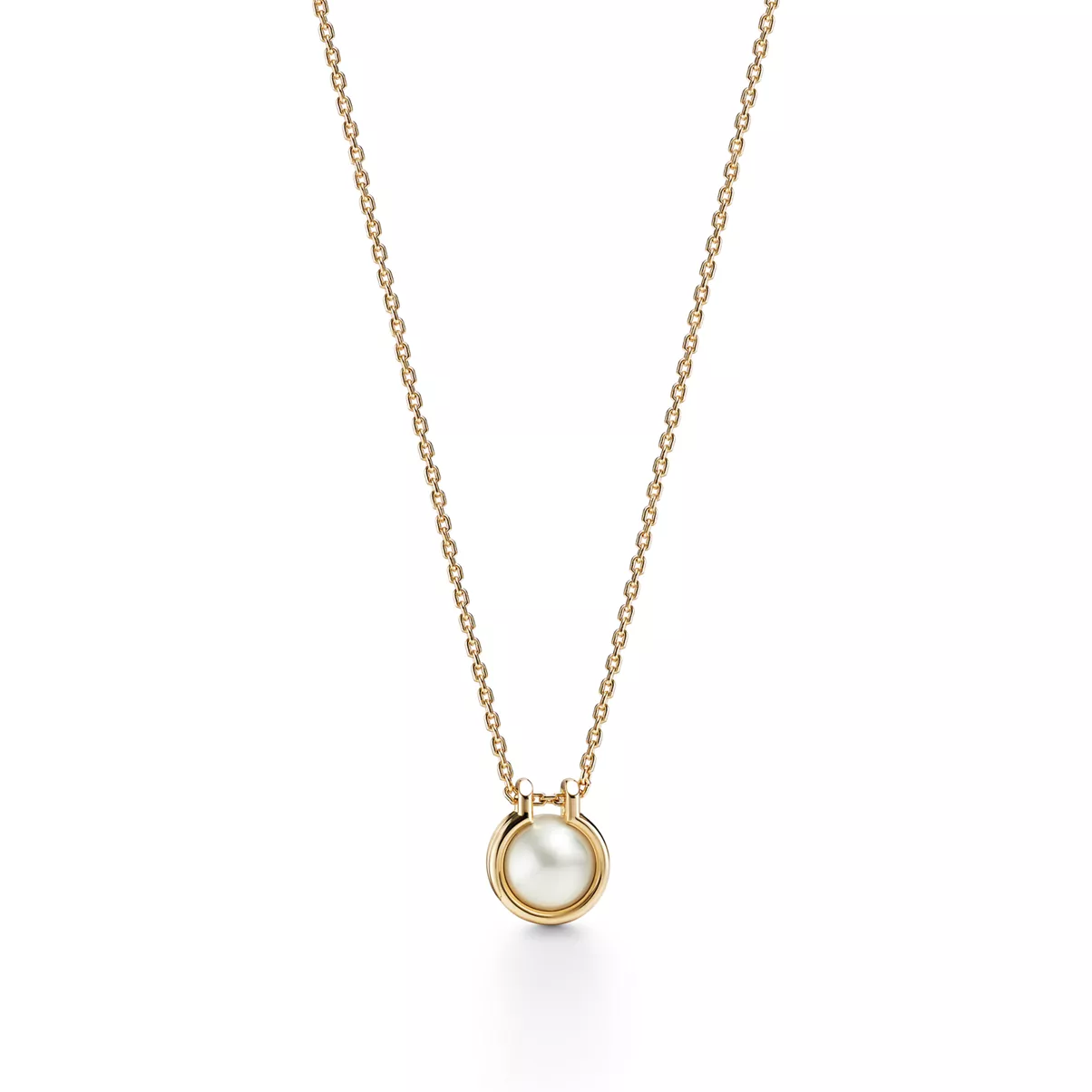 South Sea Pearl Link Pendant in 18k Gold, 16" in Yellow Gold