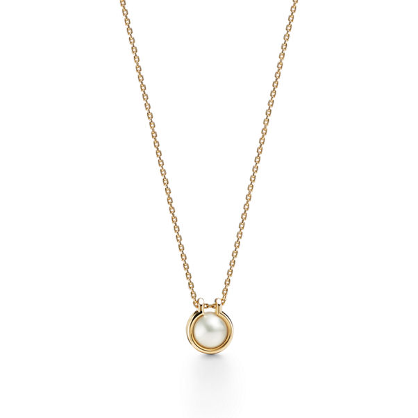 Tiffany HardWear:South Sea Pearl Link Pendant in 18k Gold, 16" 