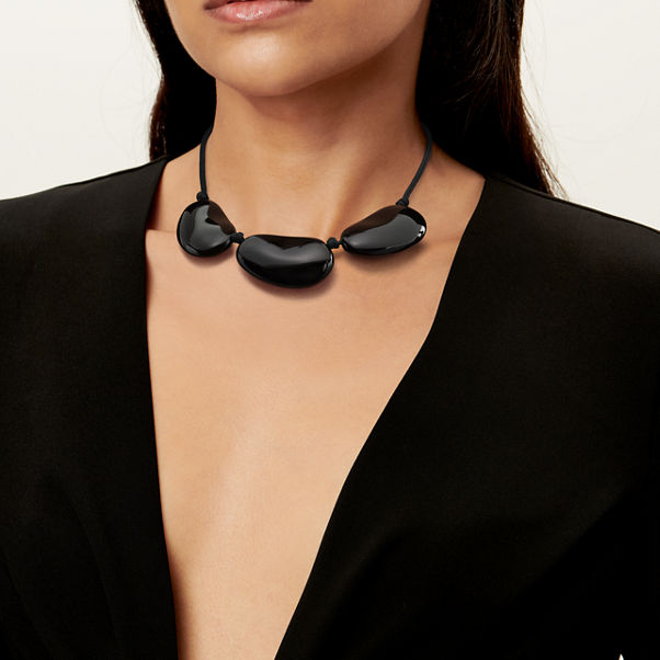 Elsa Peretti®:Bean design Necklace in Black Lacquer over Japanese Hardwood