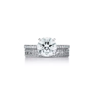 Tiffany True&reg;:Engagement Ring with a Round Brilliant Diamond and a Platinum Diamond Band, 7