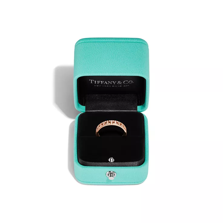 Tiffany T:True Narrow Ring in Rose Gold with Pav&eacute; Diamonds, 4