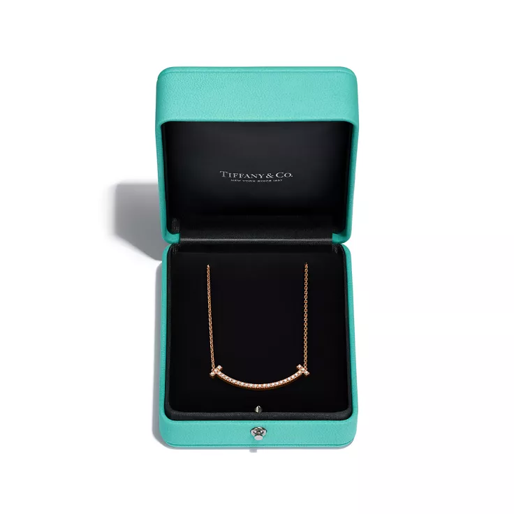 Tiffany T:Colgante Smile mediano de oro rosa con diamantes, 4