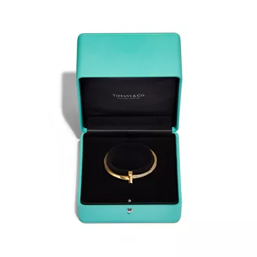 Tiffany T:T1 Wide Diamond Hinged Bangle in Yellow Gold, 7